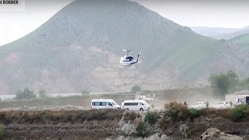 Кадры с места крушения вертолета в Иране: найдены тела восьми погибших