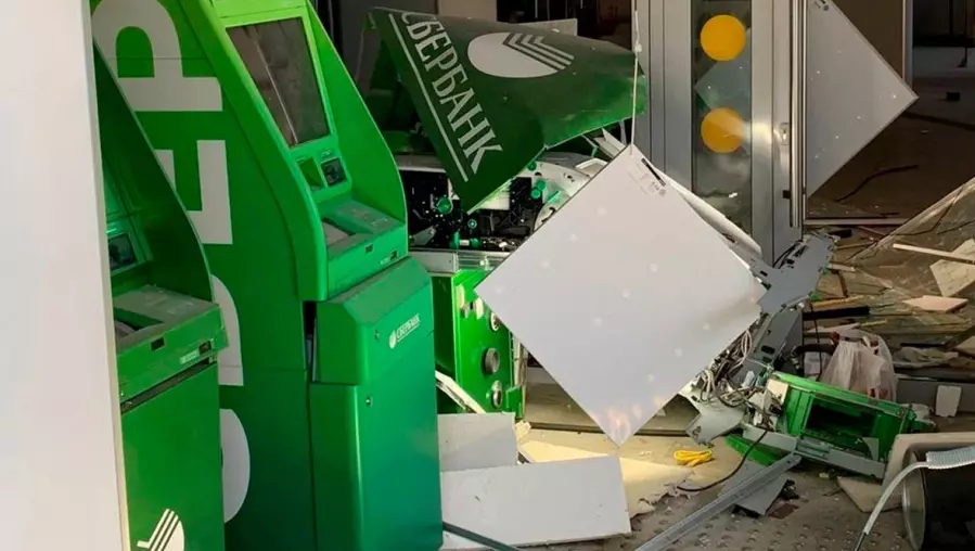 В Омске взорвали банкомат Сбера