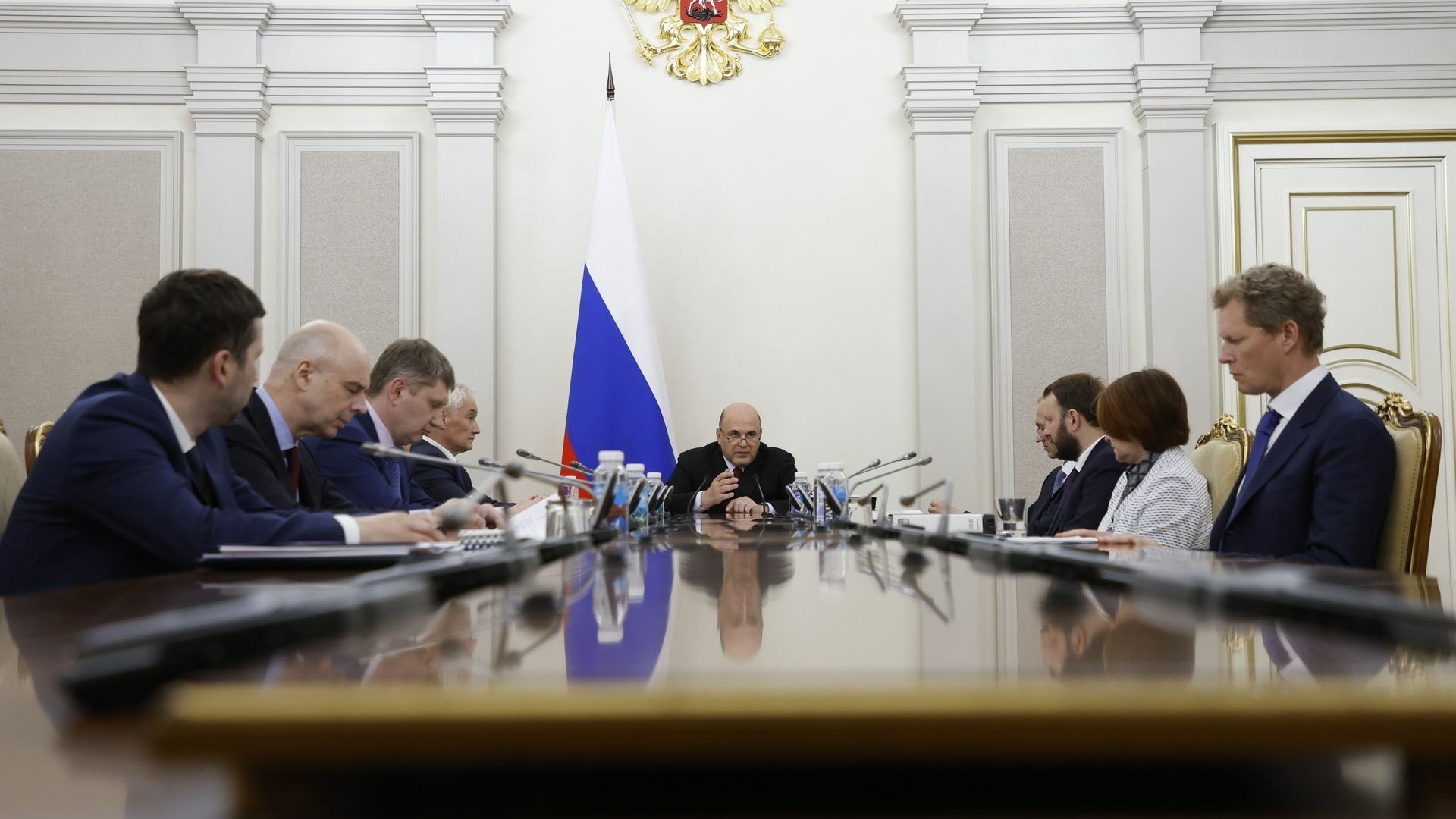 Telegram-канал «Мастер пера»: Ждать ли смены правительства в России?