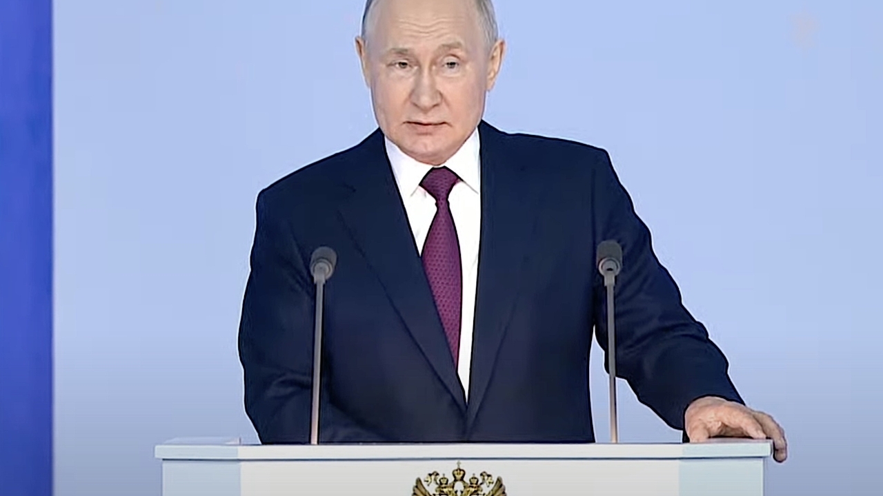 Путин: Экономика ЕС находится у «нулевой отметки» после отказа от энергоносителей из РФ (видео)