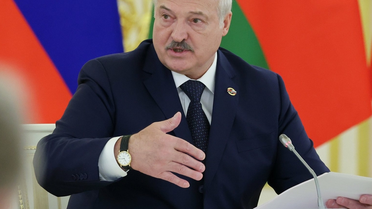 Лукашенко заявил об отсутствии территориальных претензий на Вильнюс и украинские земли