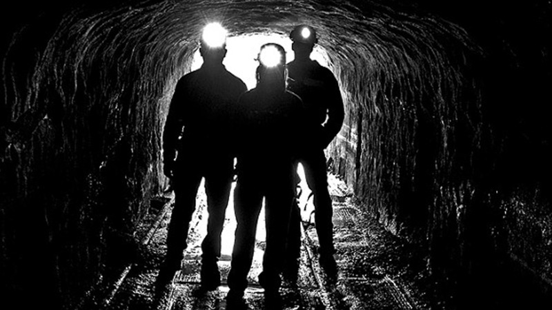 Горняков больше не ищут, родным заплатят: операция на руднике «Пионер» прекращена