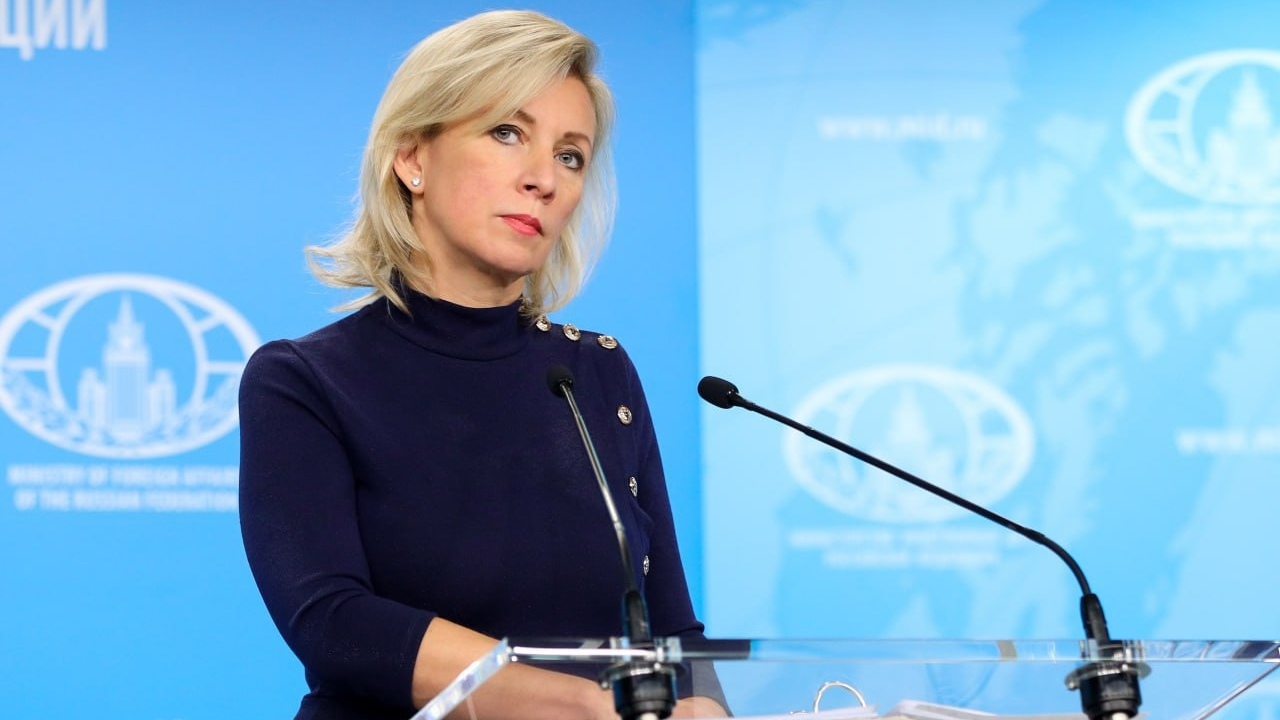 Захарова предложила Парижу перестать поставлять оружие Киеву