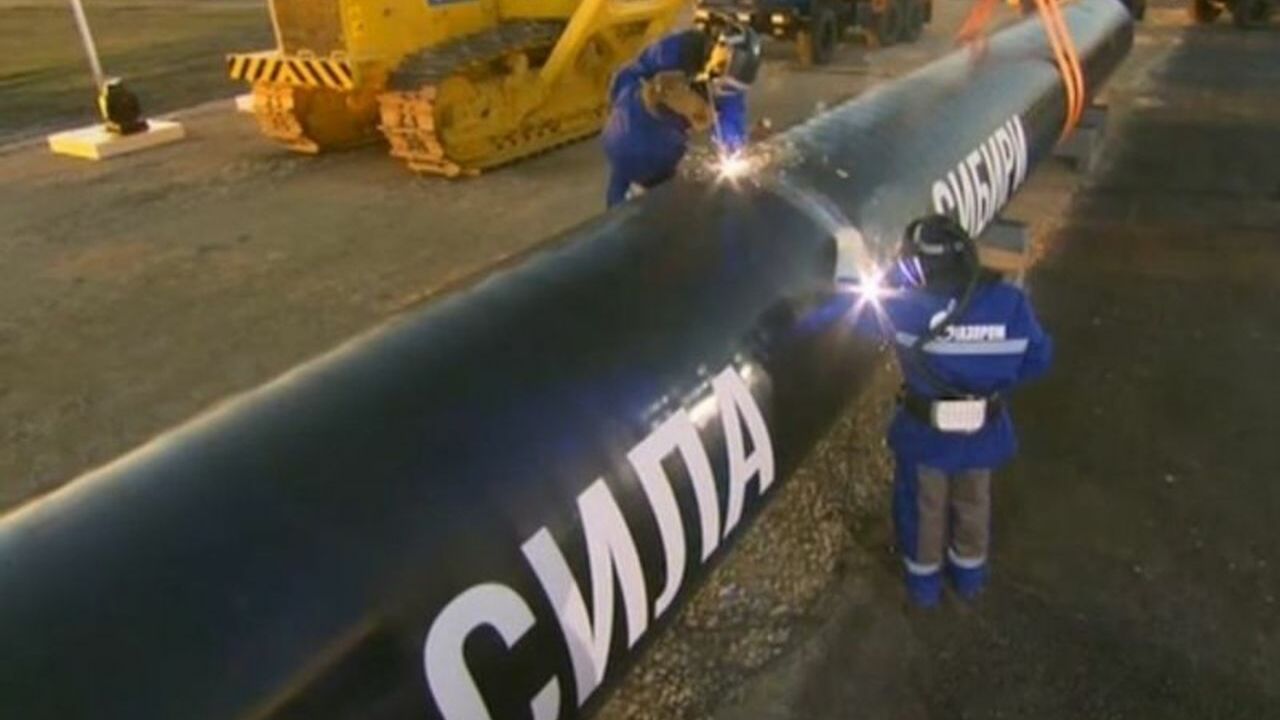 Российская нефть утечет с «потолка» на восток