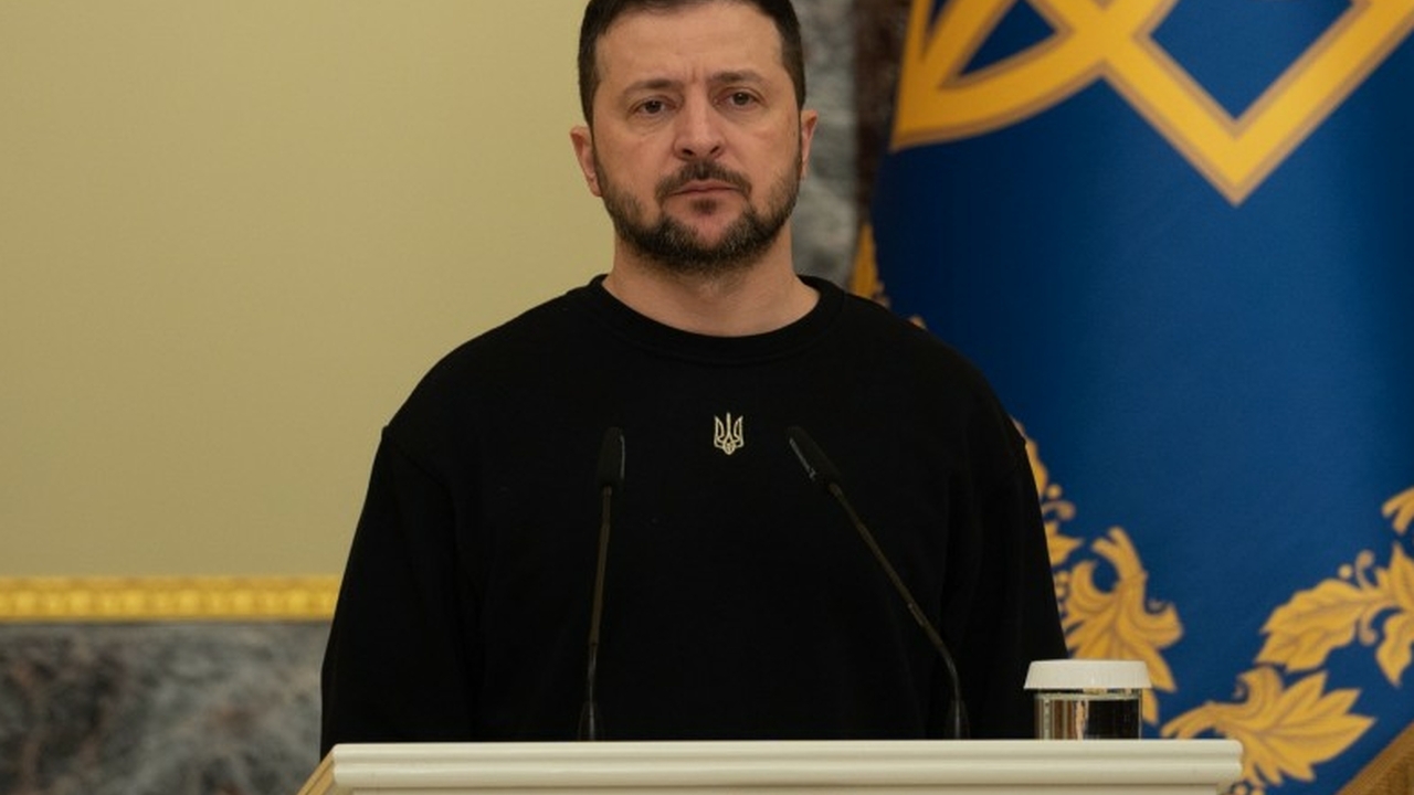 Зеленский признал, что ВСУ были вынуждены отступить из Авдеевки