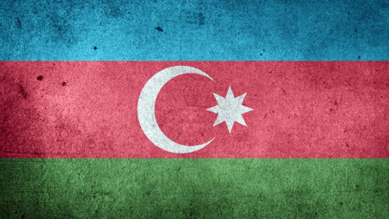 Азербайджан отказался от участия ЧЕ по штанге в Армении после сожжения флага