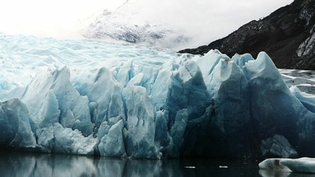 Ученые: «Ледник судного дня» стремительно тает