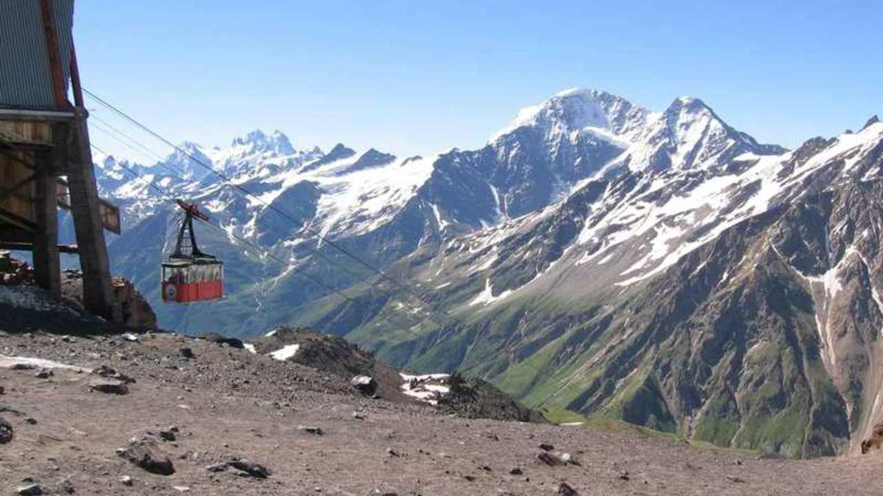 Альпинист умер при восхождении на Эльбрус
