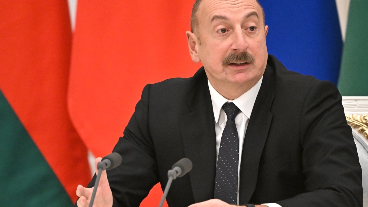 Алиев извинился из-за гибели российских миротворцев