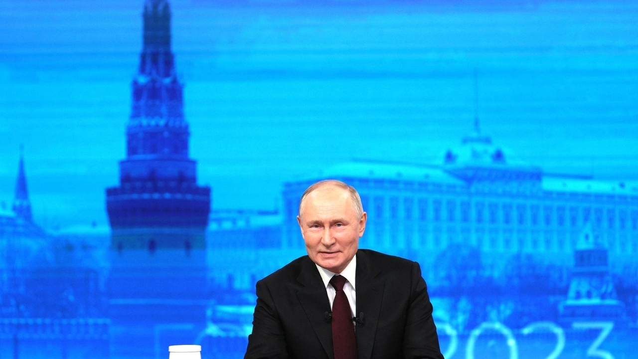 Политконсультант: Президент показал, что Россия не только держится, но и развивается