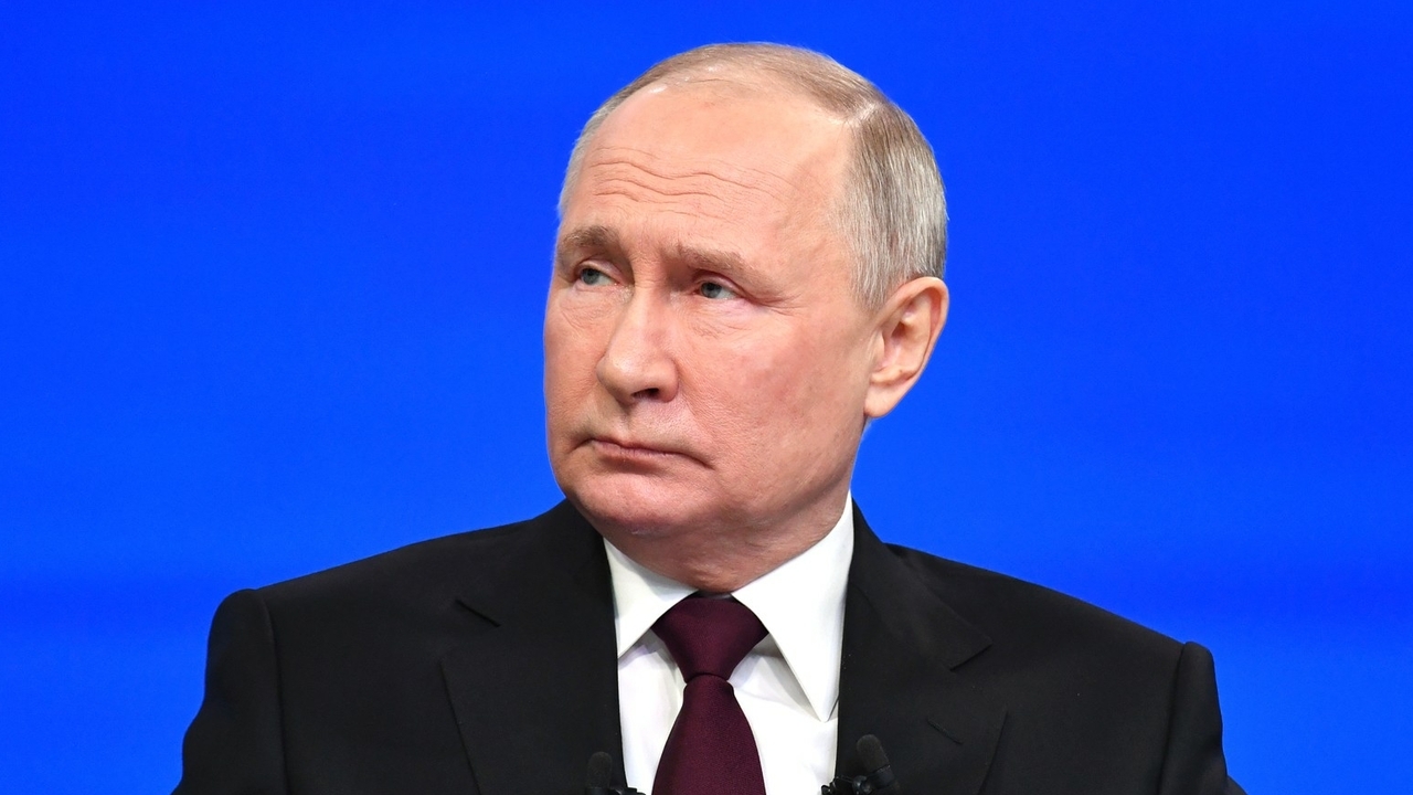 Путин предложил сохранить взнос по семейной ипотеке на уровне 20%