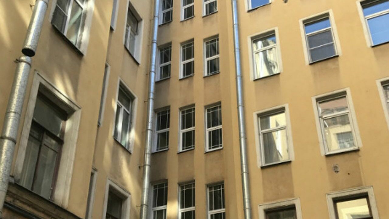 В Петербурге подозреваемый выпрыгнул из окна отдела полиции