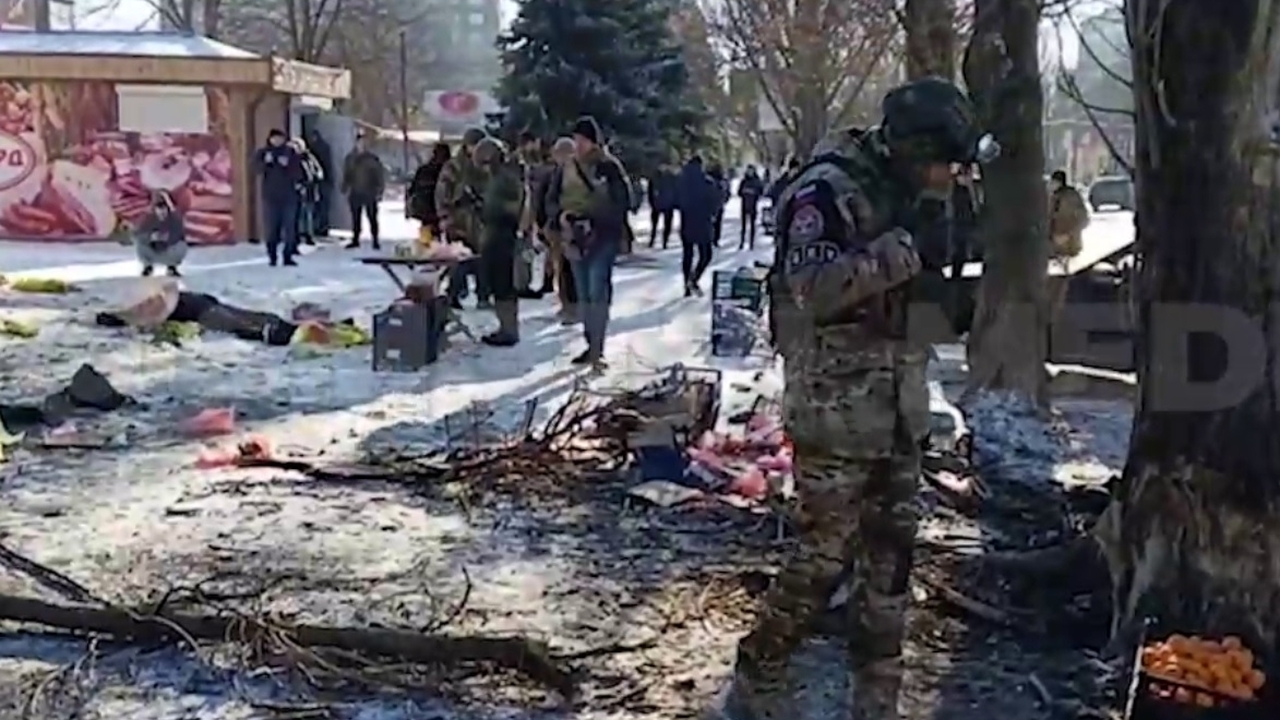 «Ампутации и проникающие раны»: в Донецке борются за выживших после ударов ВСУ, жертв уже 28