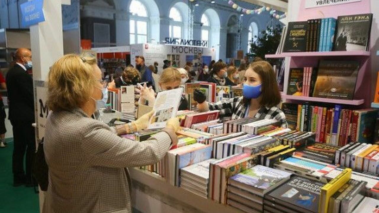 Минцифры ожидает падения тиражей книг на 9,07% в 2023 году