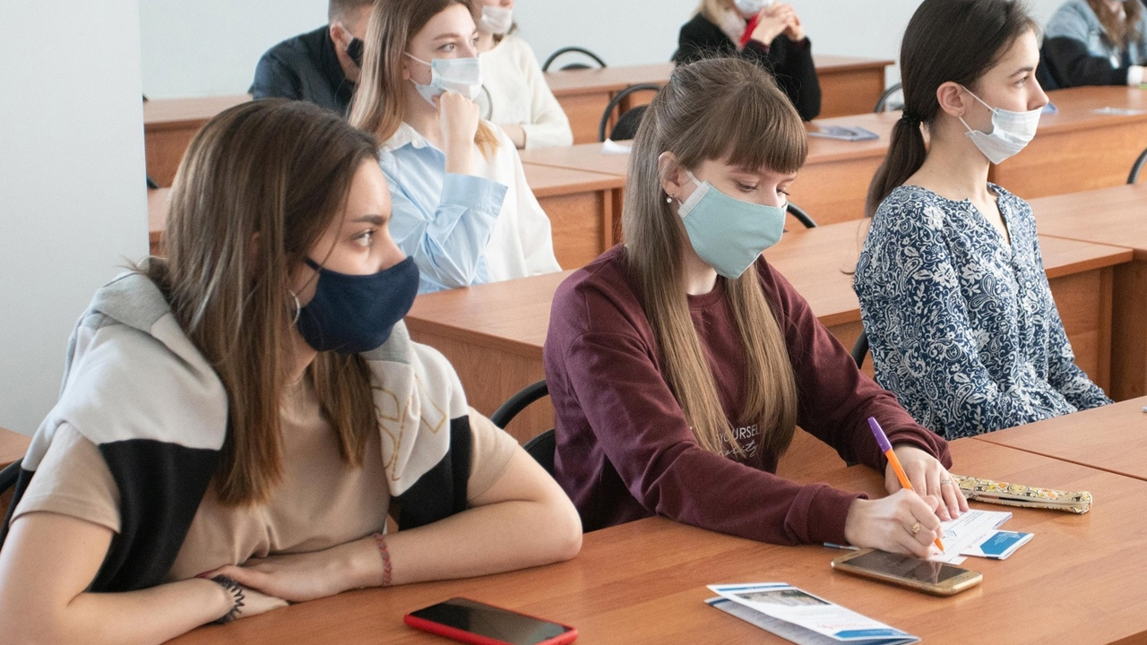В России готовятся запретить телефоны в школах — законопроект уже в Госдуме