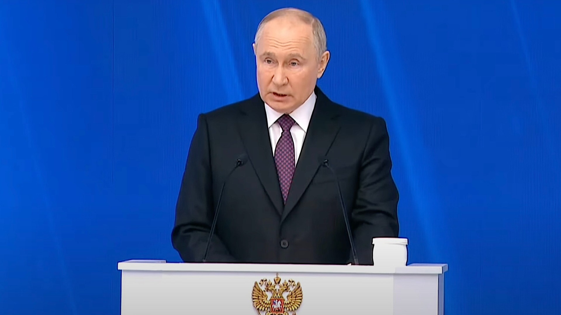 Президент России объявил о новых мерах по поддержке семей в стране