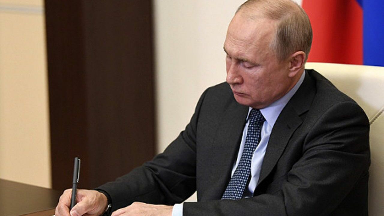 Путин подписал указ об отставке главы Красноярского края Александра Усса