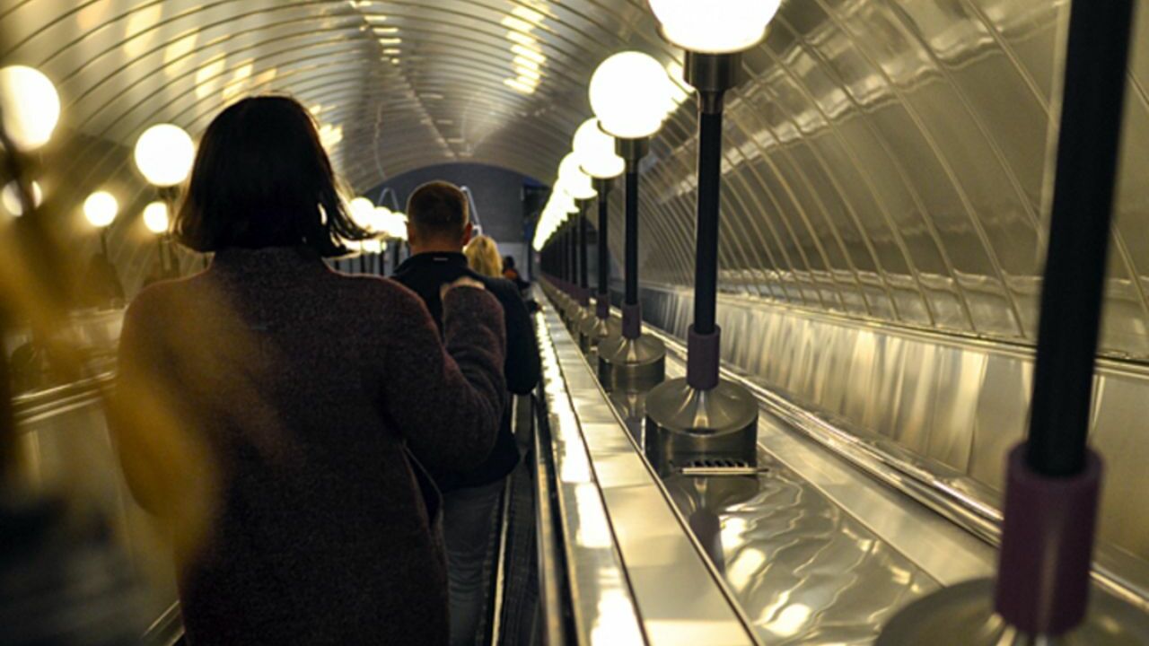 На станции метро «Чернышевская» начался второй этап реконструкции