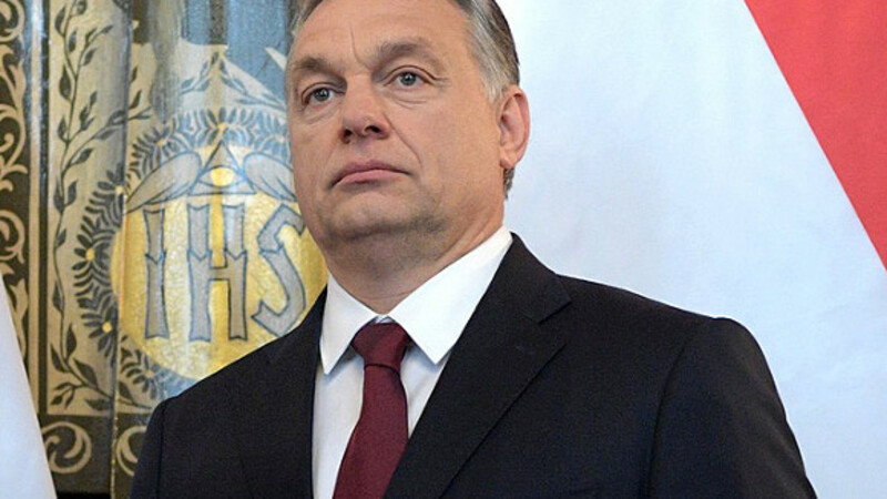 Орбан заявил, что Россию невозможно поставить на колени в военном плане