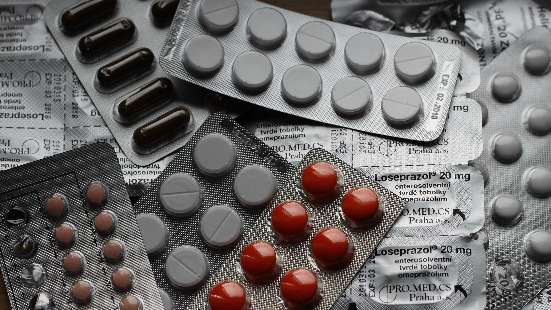 В России зарегистрировали препарат для борьбы с резистентностью к антибиотикам