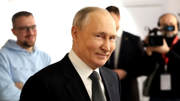 Песков назвал послание Путина «предвыборной программой»