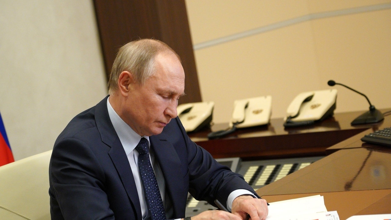 Путин подписал закон о прекращении действия международных договоров Совета Европы