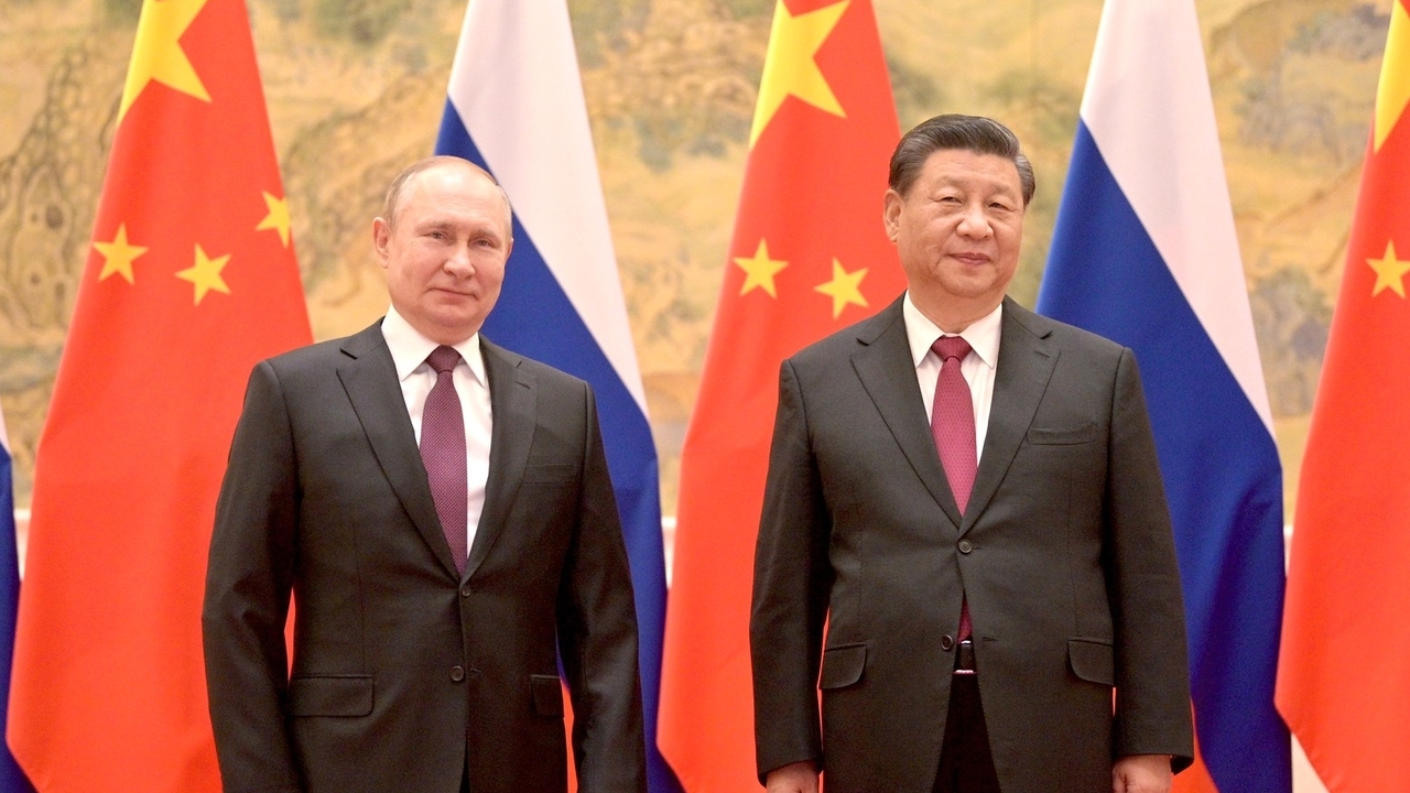 Песков отказался обсуждать темы возможных переговоров Путина и Си Цзиньпина