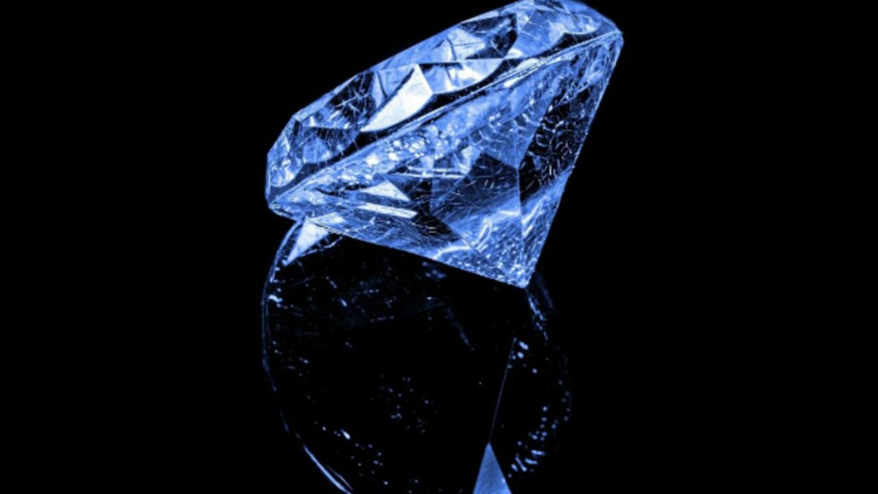 Британия вводит запрет на импорт алмазов из России с 1 января