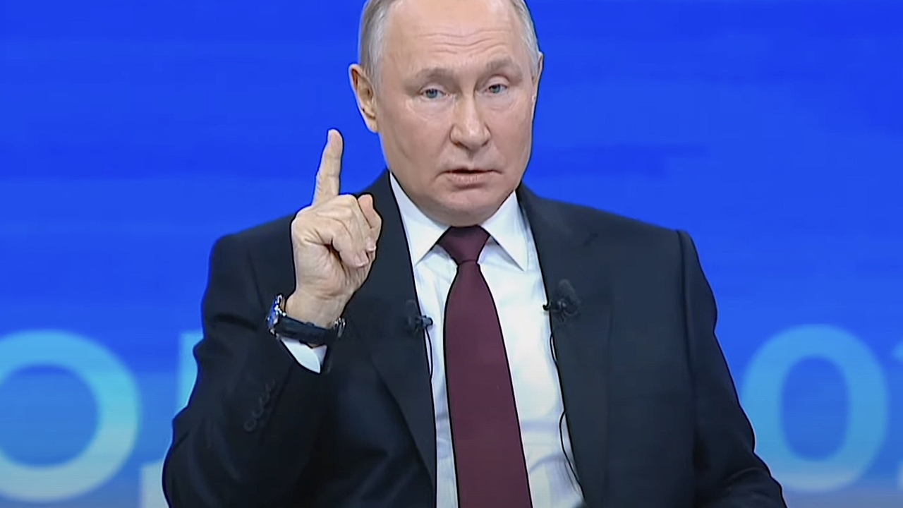 Путин заявил, что СВО «смывает пену» с российского общества