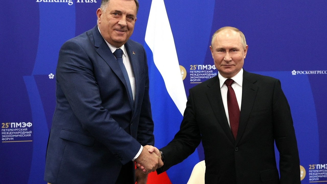 Глава Республики Сербской назвал себя другом Путина