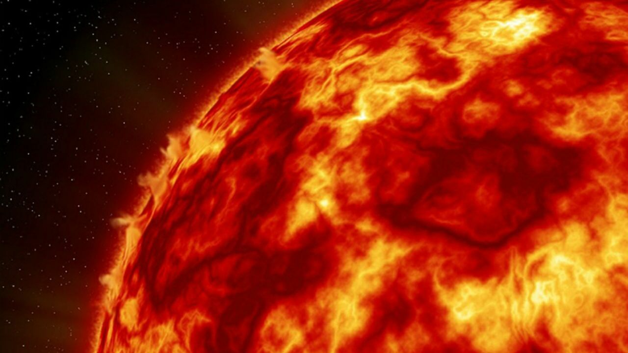 На Солнце произошла одна из крупнейших вспышек за последние годы