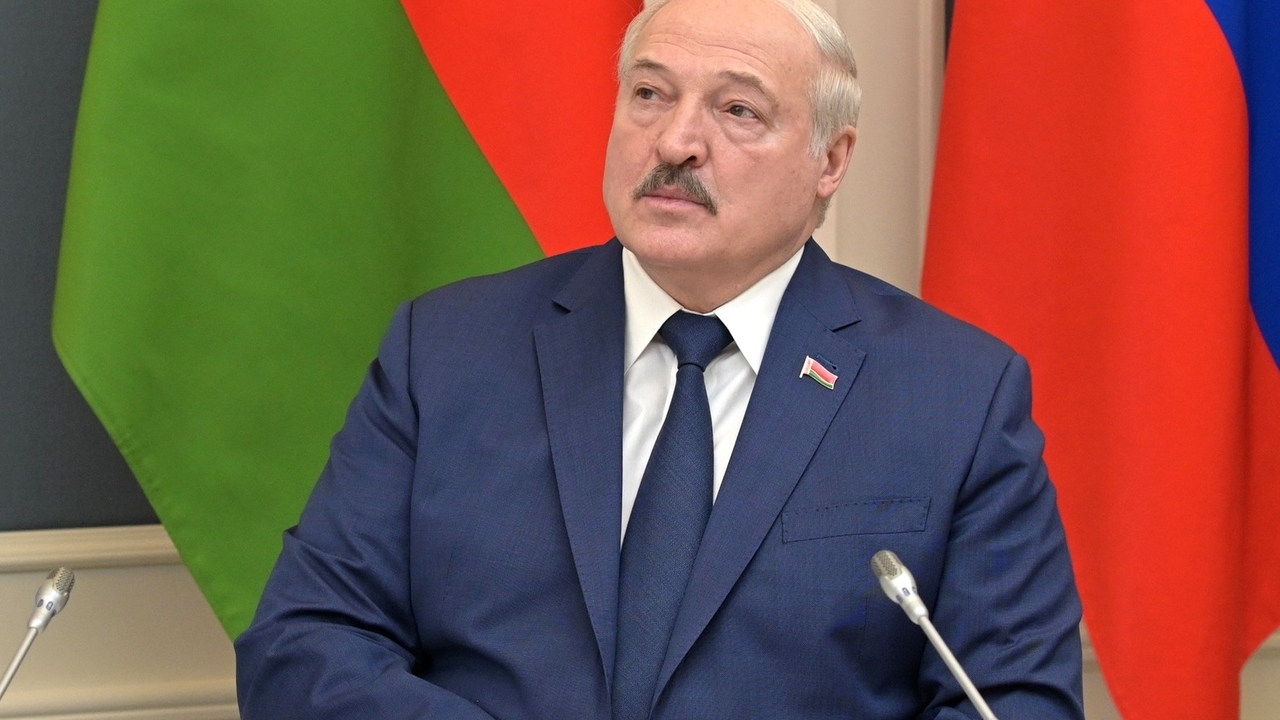 «Я это вижу и интуитивно чувствую»: Лукашенко заявил об «уникальном моменте», чтобы остановить конфликт на Украине