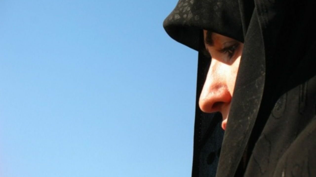 В Иране начали выявлять женщин без хиджабов при помощи камер