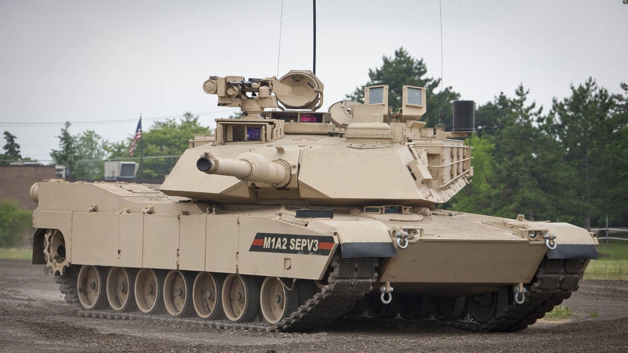 Подбитый американский танк Abrams привезли в Москву