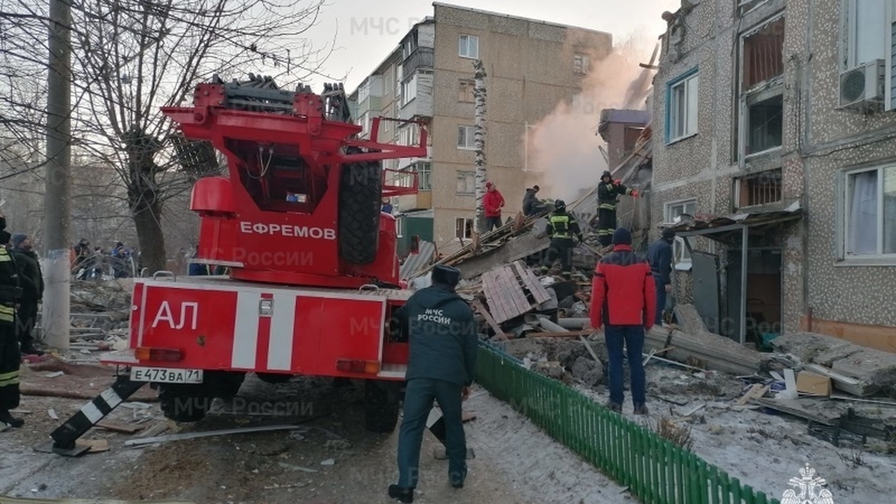 В Тульской области обрушился подъезд пятиэтажного дома, погибли пять человек