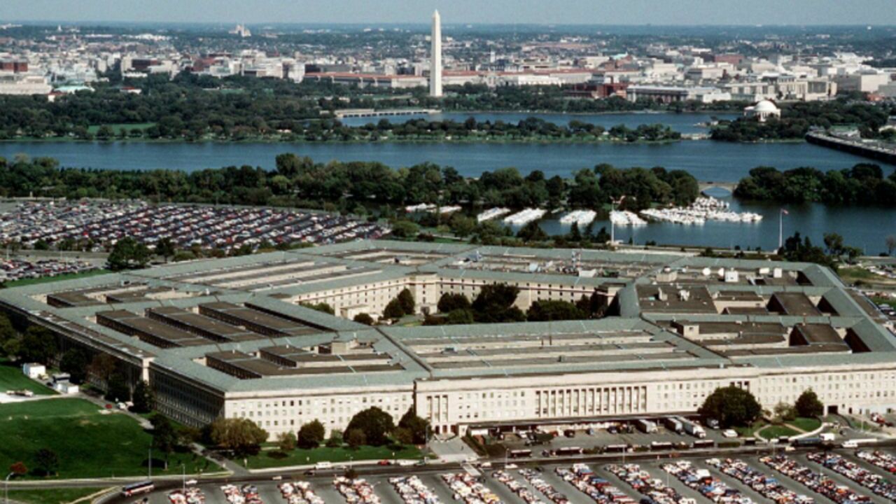 В Пентагоне заявили, что сбитый китайский аэростат вел наблюдение за стратегическими объектами США