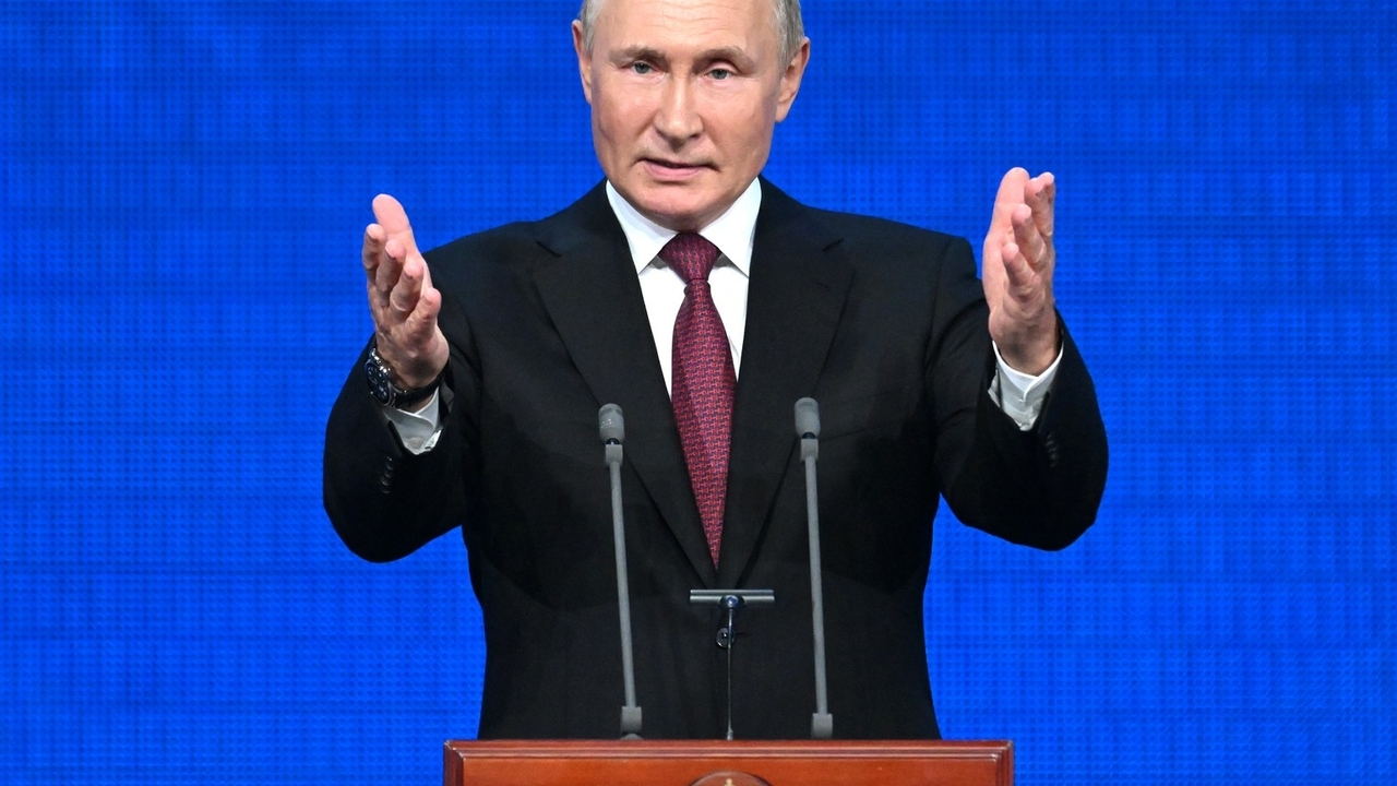 Путин сообщил о списании странам Африки долгов на $23 млрд