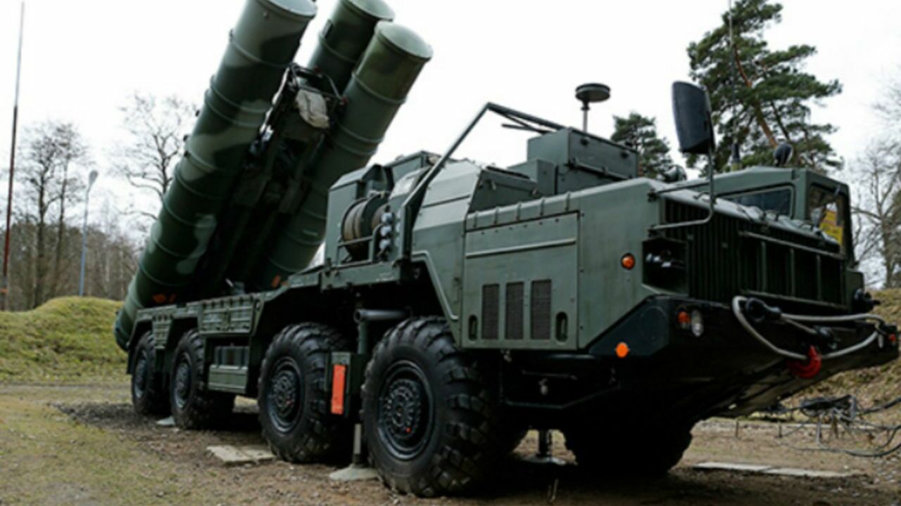 В Белоруссию прибыл комплект российской зенитной ракетной системы С-400