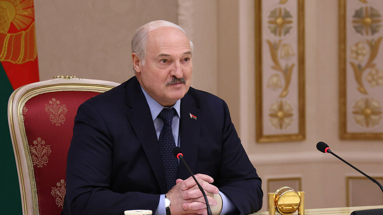 Путин лично позвонил Лукашенко и «тепло» поздравил с 69-летием