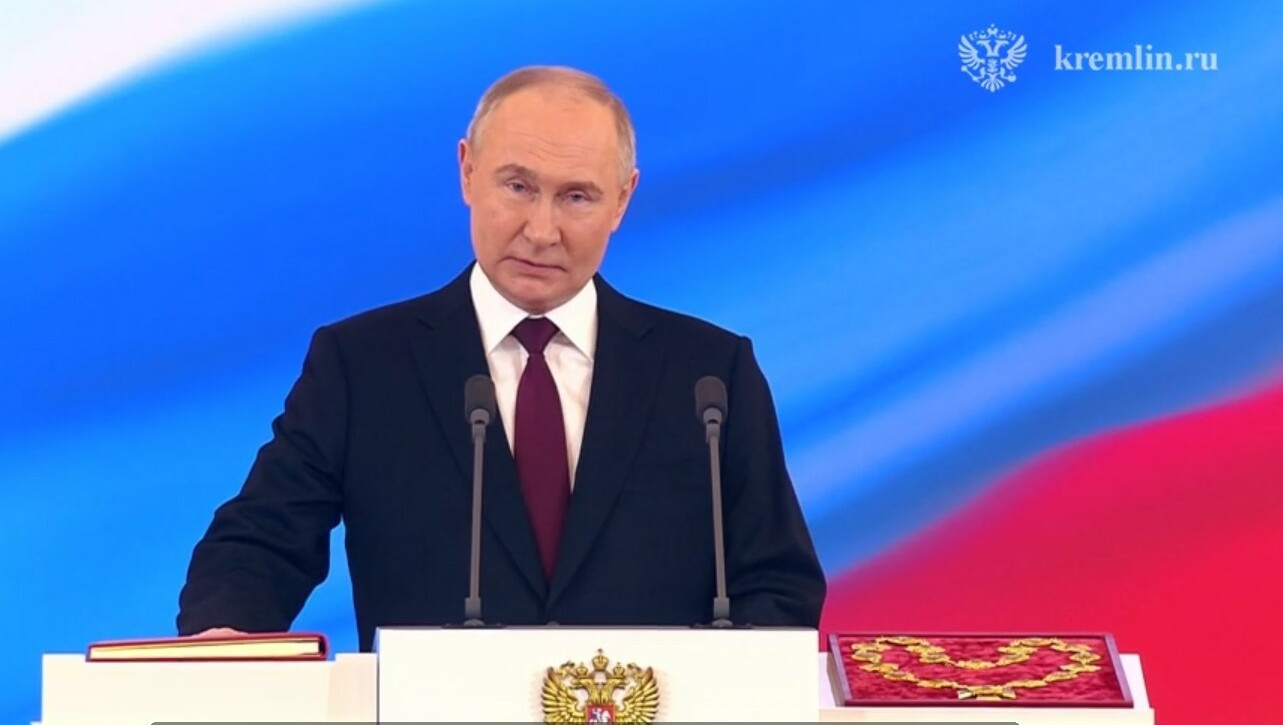 Путин заявил, что Россия «достойно пройдет через трудный период»
