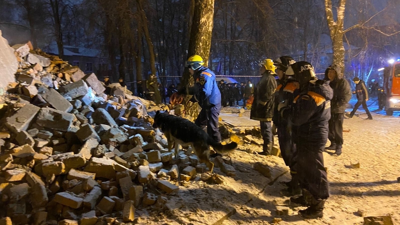 Число погибших при взрыве газа в Новосибирске увеличилось