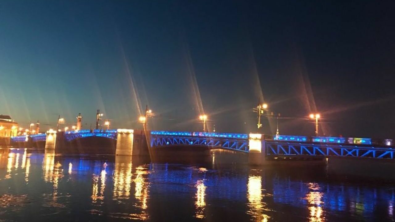 В Петербурге в ночь на 2 мая мосты разводиться не будут