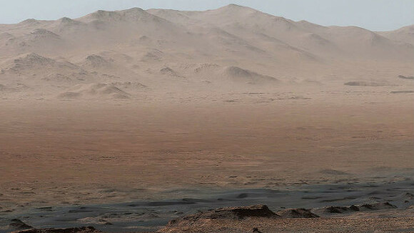Новые фото с Марса: на Красной планете нашли еще один ударный кратер
