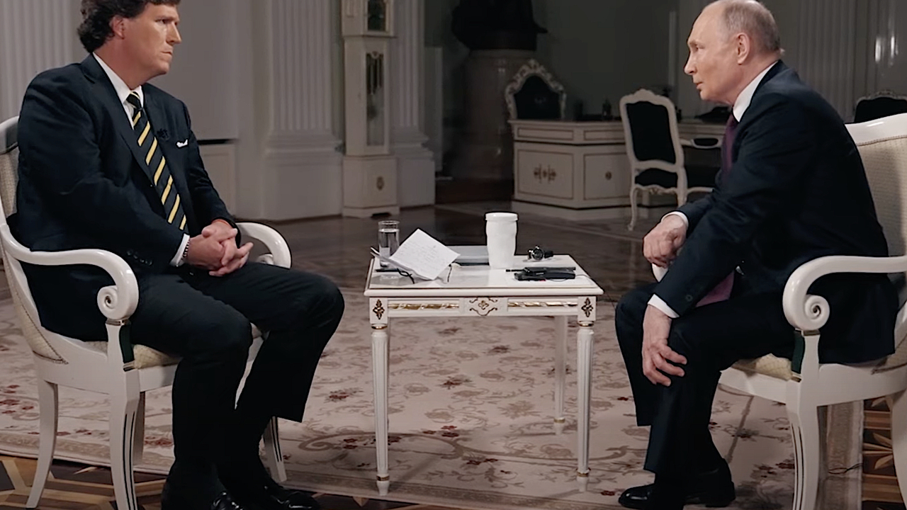 Песков ответил Шольцу и Сунаку, которые посмялись над интервью Путина Карлсону