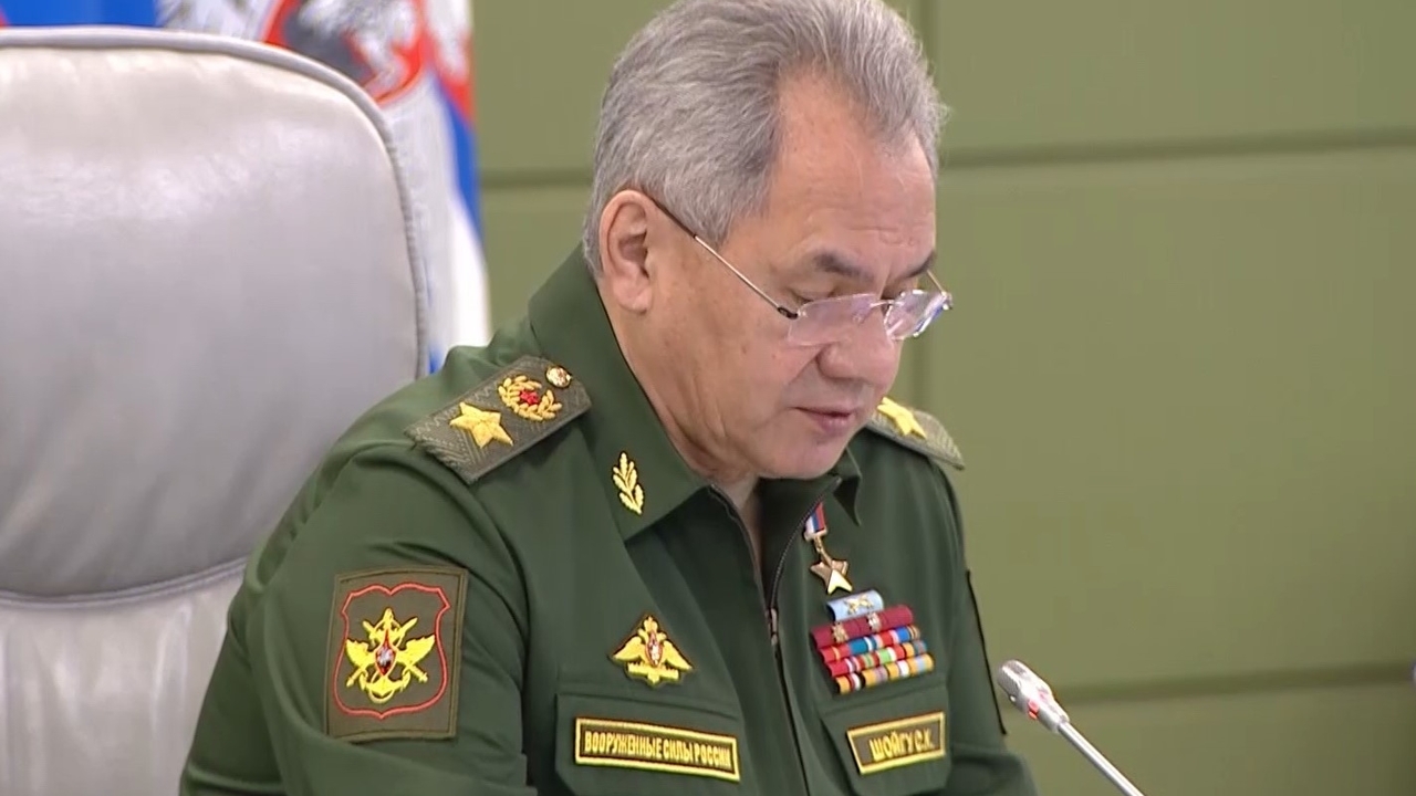 Шойгу заявил о важности оперативного производства артиллерийских систем в условиях СВО