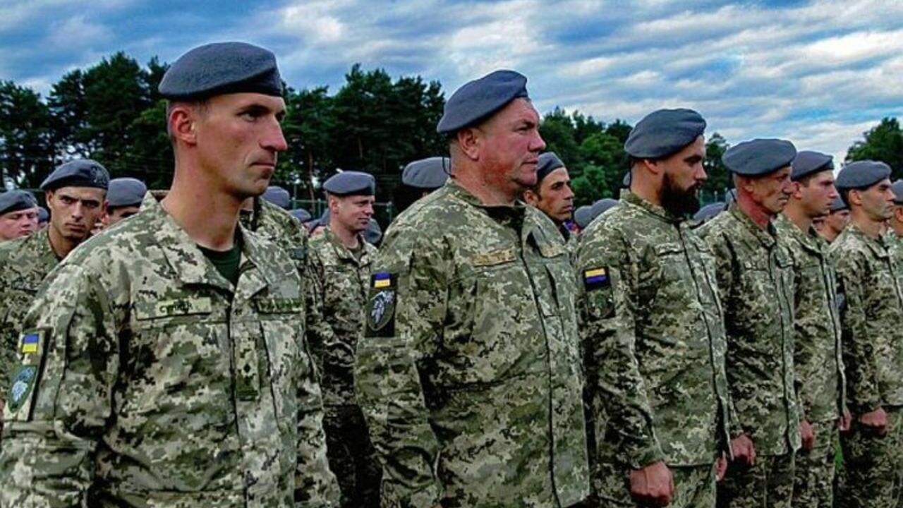 WP: Украинские военные проводят тренировки по форсированию Днепра
