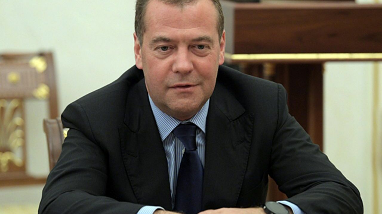 Медведев озвучил два пути разрешения конфликта