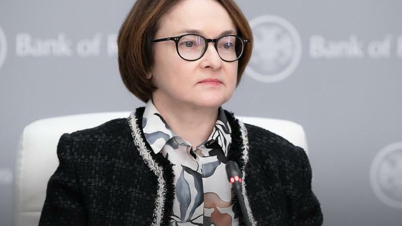 «Набиуллина в больнице?»: Reuters потеряло главу ЦБ — в Кремле от комментариев отказались, но пожелали ей здоровья