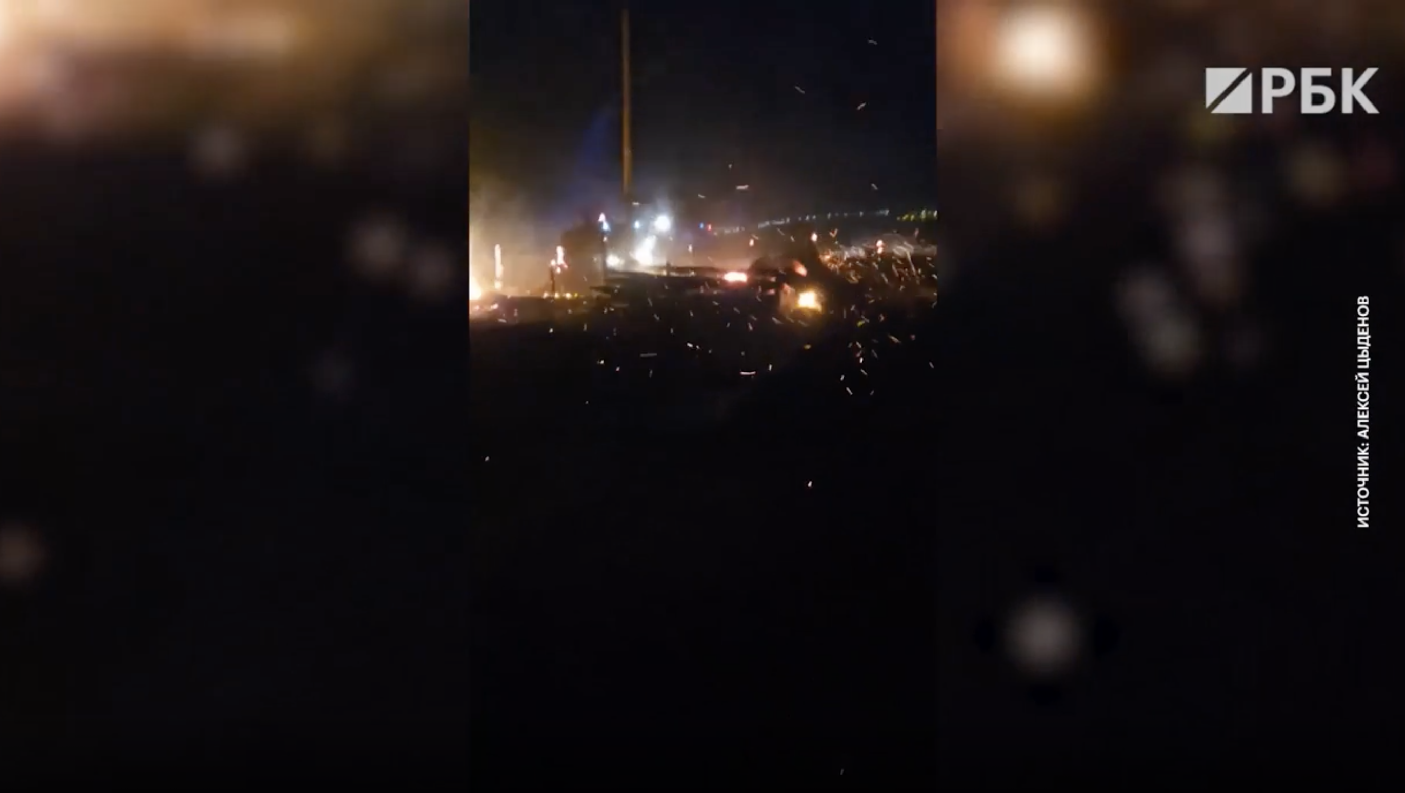 В Улан-Удэ жителей эвакуировали из-за загоревшихся построек