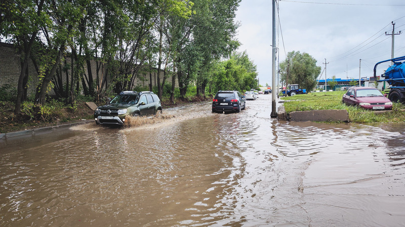 Москву накрыла непогода: город частично подтопило